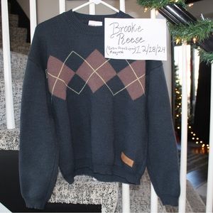 COLLECTOR’S EDITION ARGYLE SWEATER(RED, TAYLOR’S VERSION) 
Size: M